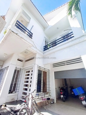 Bán biệt thự wew công viên quận 7 , 3 lầu , ngang
10m vừa giảm 4 tỷ chỉ còn 16