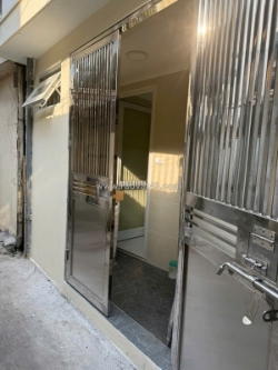 Bán căn hộ tập thể tầng 1 hoàng đạo thành, có sổ 70m2, 2 ngủ, 2 vệ sinh, 4.150