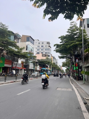 Bán căn mặt phố lô góc ,vỉa hè rộng – 8,85 tỷ,sổ đỏ chính chủ cất két