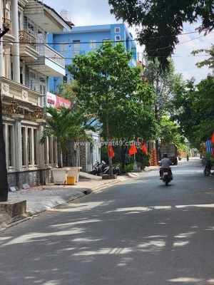 Bán chdv tân kỳ tân quý đường nhựa 10m 200m2  4 tầng dòng tiền 60tr/th nhỉnh 15