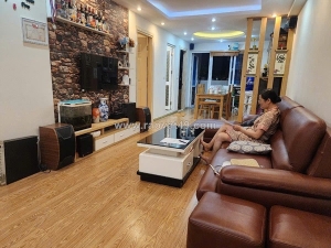 Bán chung cư no10 khu đô thị sài đồng 75m2 x 4.5 tỷ.