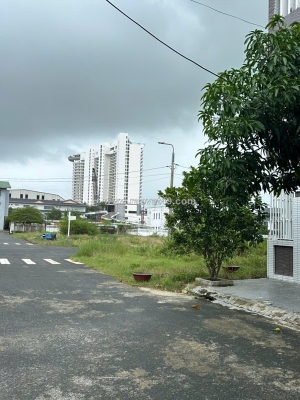 Bán đất mặt tiền j258 - sát biển nguyễn tất thành - lô sạch đẹp