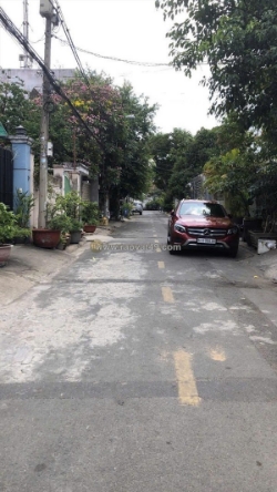 Bán gấp bán lô đất 2200m2 đường 359, đỗ xuân hợp - phước long b - quận 9 -