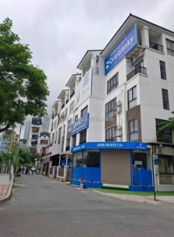 Bán gâp căn hoàng thành mỗ lao dt 108 m 5 tầng mt 5 m giá hơn 30 tỷ kinh doanh