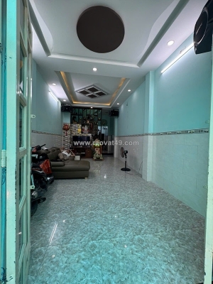 Bán gấp - hơn 7 tỷ - 44m2 -nhà 3 tầng - hẻm xe hơi - 4 pn - a4 - giáp q1