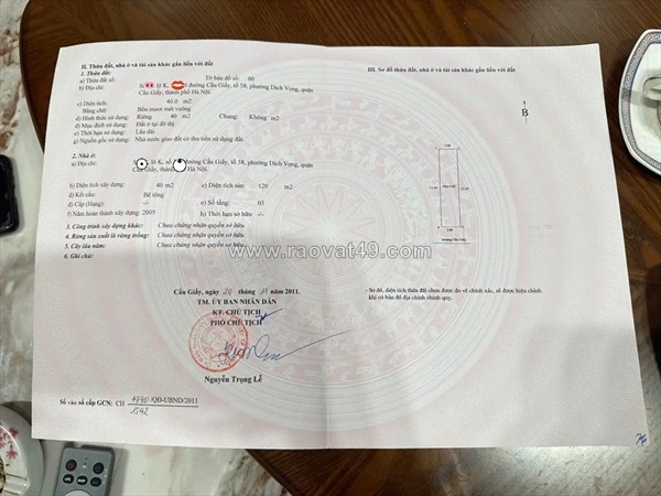 ~/Img/2025/11/ban-gap-mp-cau-giay-40m2-5t-295-ty-2-mat-tien-dong-tien-730trnam-sat-ga-01.jpg