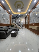 Bán nhà 2 tầng dĩ an,shr đường xe hơi, gần đhqg tphcm