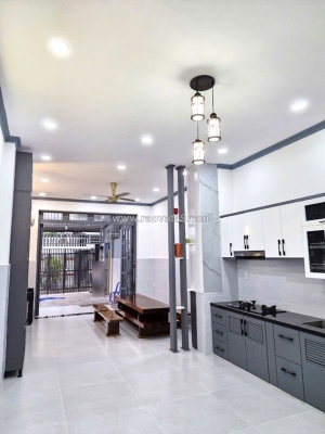 Bán nhà 2 tầng hẻm xe hơi 100m2_4.1x24.5m chỉ 7 tỷ gần hoàng diệu 2 linh trung