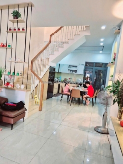 🔥bán nhà 2 tầng q12 vườn lài - hẻm xe hơi 6m sát mặt tiền - diện tích 5x 17 -