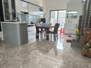 Bán nhà 3 tầng, 3pn, đường 160, tăng nhơn phú a, q9, tp hcm. dt 100m2, sh, giá