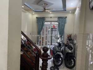 Bán nhà 3 tầng, 3pn, đường lê thị hoa, bình chiểu, thủ đức. tp hcm. dt 71m2,