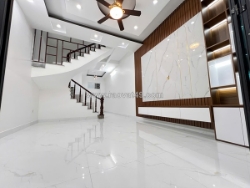 Bán nhà 3 tầng đẹp ngõ 44 lê lai, gần công viên máy tơ, trung tâm ngô quyền –