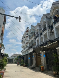 Bán nhà 4 tầng – 5 pn, 5wc,khu nhà giàu – ôtô ngủ trong nhà – shr - thạnh xuân