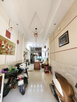 Bán nhà 4 tầng hẻm ba gác phạm thế hiển p4 q8