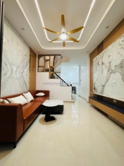 Bán nhà 5 tầng ở bùi xương trạch