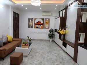 Bán nhà bồ đề. 35m x 5 tầng. ô tô đỗ gần nhà, nhiều tiện ích. chỉ có 1 căn duy