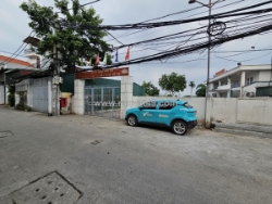 Bán nhà c4 ngọc thuỵ 35m lô góc oto qua nhà chỉ 4 tỷ hơn xíu. lh 0936123469