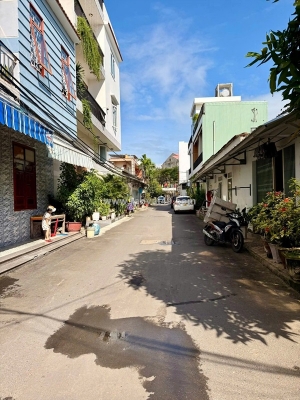 Bán nhà cấp 4 kiệt 74 ngô thì nhậm, kiệt đường nhựa oto đậu đổ né nhau.