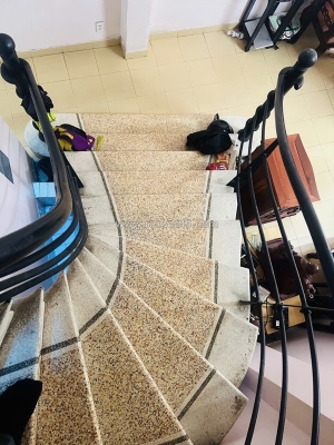 Bán nhà chính chủ - phú nhuận - phan đình phùng - 4 tầng hoàn công đủ - gấp bán