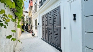 Bán nhà chính chủ thái hà đống đa gần phố ngõ thông thang máy 40m x6t nhỉnh 12ty