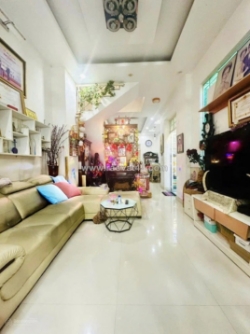 Bán nhà đào cam mộc - chợ phạm thế hiển quận 8 xe hơi vô nhà - 3 tầng btct