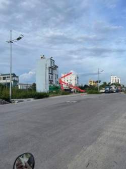 Bán nhà đẹp chính chủ 4 tầng - nhà mới xây thoáng sáng - khu tái định cư thôn