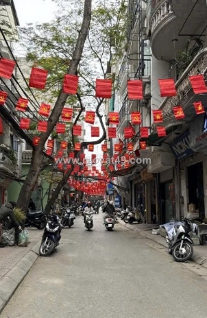 Bán nhà giảng võ, trung tâm ba đình - 45/50m² x 5t - ô tô tránh - ở ngay - kinh