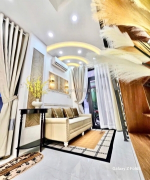 Bán nhà hoàng văn thụ, p.9, 3x10m, 3 tầng, 3pn, 3wc, 5.98 tỷ, tl