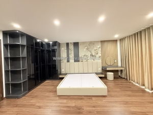 Bán nhà hồng tiến long biên,oto,ngõ thông,3 thoáng,full nội thất,52m nhỉnh12