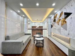 Bán nhà khương trung 5 tầng 4 ngủ - gần đầm hồng -dân xây  : 33m * 7.95 tỷ có