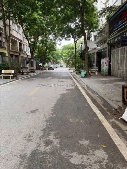 Bán nhà liền kề văn phú - 90m2, mt 4.5m , giá 21 tỷ . phân lô - vỉa hè - ô tô