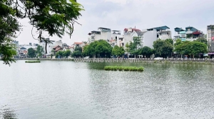 Bán nhà mặt hồ bồ đề, diện tích 226m, mặt tiền 12m, 2 thoáng, full thổ cư