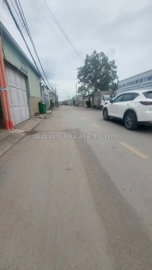 Bán nhà mặt tiền 12x22m giá 16 tỷ đường thới an 8