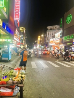 Bán nhà mặt tiền đường ngay chợ tân hương 74m2, 4 tầng, 4pn sân thượng