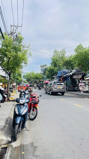 Bán nhà mặt tiền thoại ngọc hầu, ngay lũy bán bích, 4.2x29m, 5 t - 6pn, hạ còn