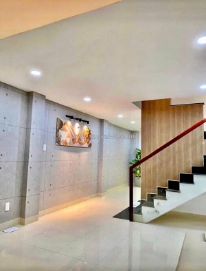 Bán nhà mới xây 5 tầng hà huy giáp q 12 64m2, đường rộng 12m, gần ngã tư ga chỉ