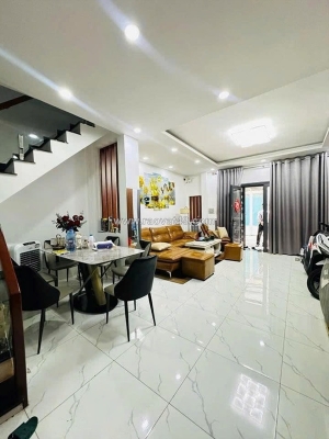 Bán nhà nhà phố  đồng xoài - giao hoàng hoa thám, k300, 5,3x10m,2 tâng, 3pn,