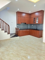 Bán nhà ở đức giang, 30m ra mặt phố, nhiều tiện ích. nhà 30,5m. giá 6x tỷ , x