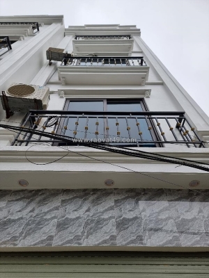 Bán nhà trần quý kiên 38 mét 6 tầng, một bước ra đường lớn  tỷ