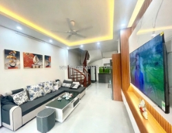 Bán nhà vũ tông phan – 30m ra ô tô tránh – 37m² x 5 tầng – 3 phòng ngủ rộng –