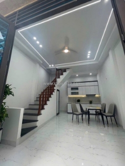 Bán nhà xen kẹt bùi xương trạch, định công thượng - 34m gara ô tô 4 tầng mới