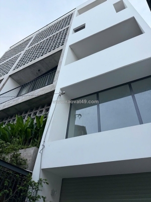 Bánnhà vip p5 gòvấp – gần emart –  6tầng full nt, 7.9tỷ tl, thang máy