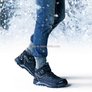 Cách chọn giày bảo hộ chống lạnh cho công nhân