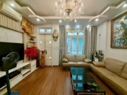 Cần bán nhà đẹp gara ô tô tránh kinh doanh đỉnh- 16,9 tỷ, mặt tiền 5m - trung