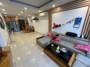 Căn hộ đẹp - giá tốt - chính chủ cần bán nhanh căn góc tầng trung có slot ô tô