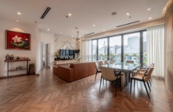 Căn hộ penthouse vinhome central park bình thạnh 166m2 giá 25,5 tỷ, sổ đỏ, tiện