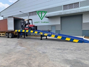 Cầu dẫn xe nâng di động