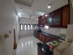 Chỉ 3.9 tỷ mà có 5 tầng btct- tặng nội thất- vài bước ra hẻm xe tải và ra ga