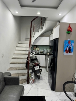 Chính chủ bán nhà 4 tầng - ngõ 173 hoàng hoa thám, ba đình - thông ra 209-279