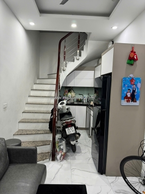 Chính chủ bán nhà 4 tầng - ngõ 173 hoàng hoa thám, ba đình - thông ra 209-279